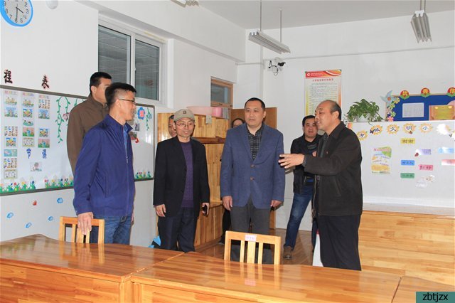 市安全生產(chǎn)監(jiān)督管理局到我校開展志愿服務活動