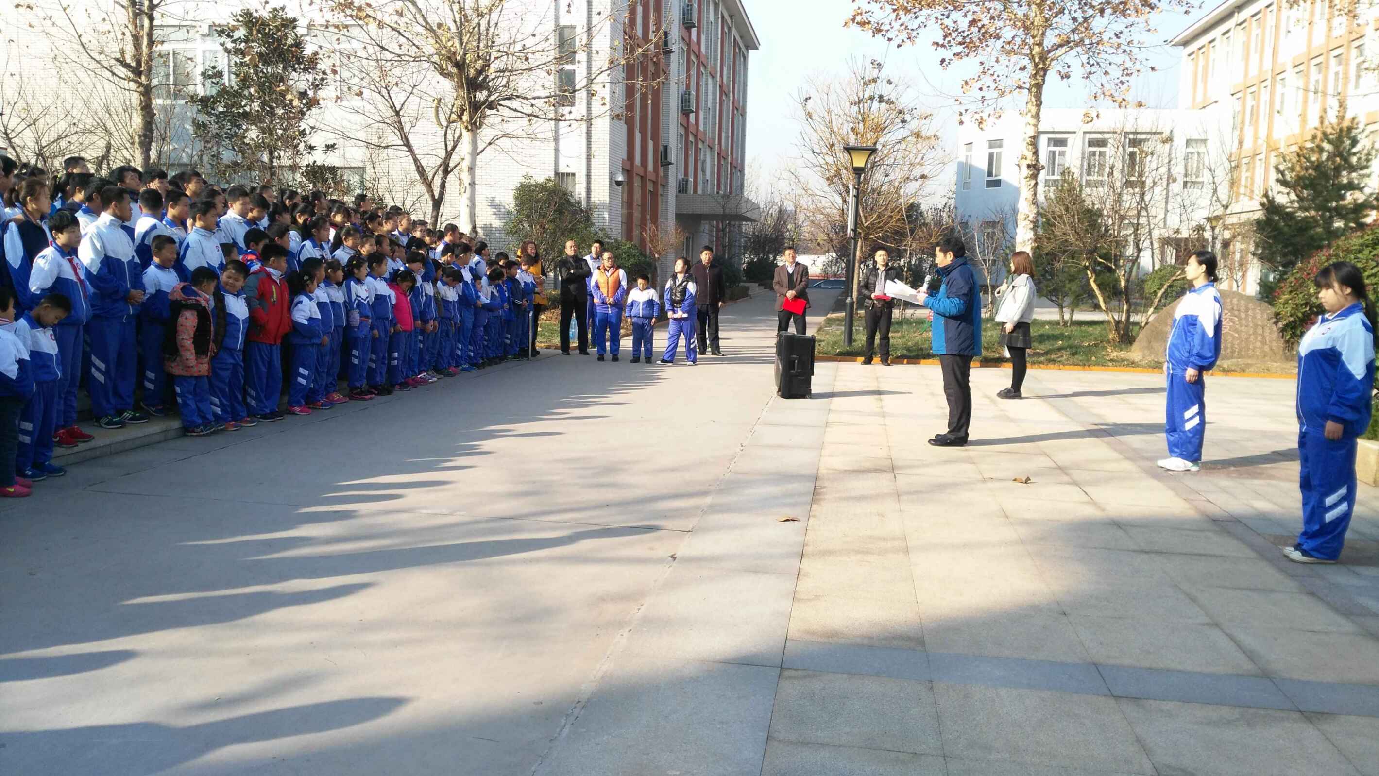 淄博市特殊教育中心舉行“國(guó)旗下講憲法”主題教育活動(dòng)