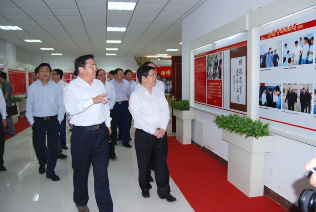 徐景顏市長(zhǎng)到市特教中心走訪慰問