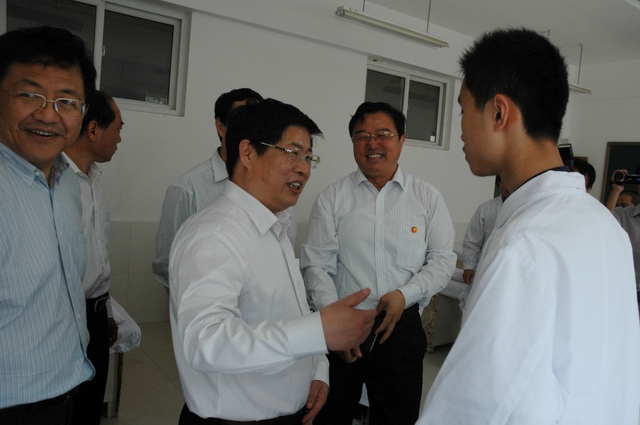 徐景顏市長(zhǎng)到市特教中心走訪慰問