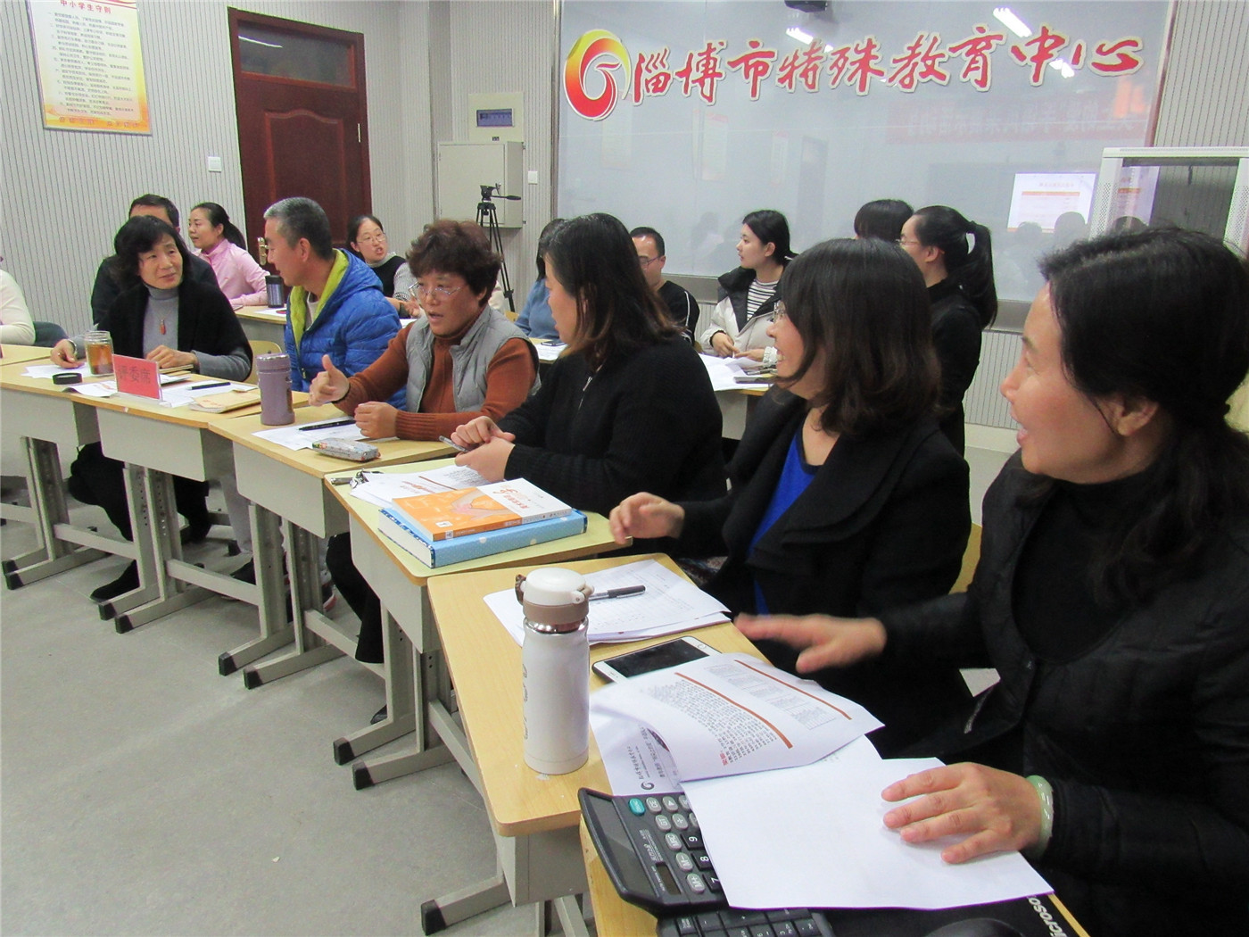 市特教中心組織青年教師“指尖上的愛”手語風采展示活動