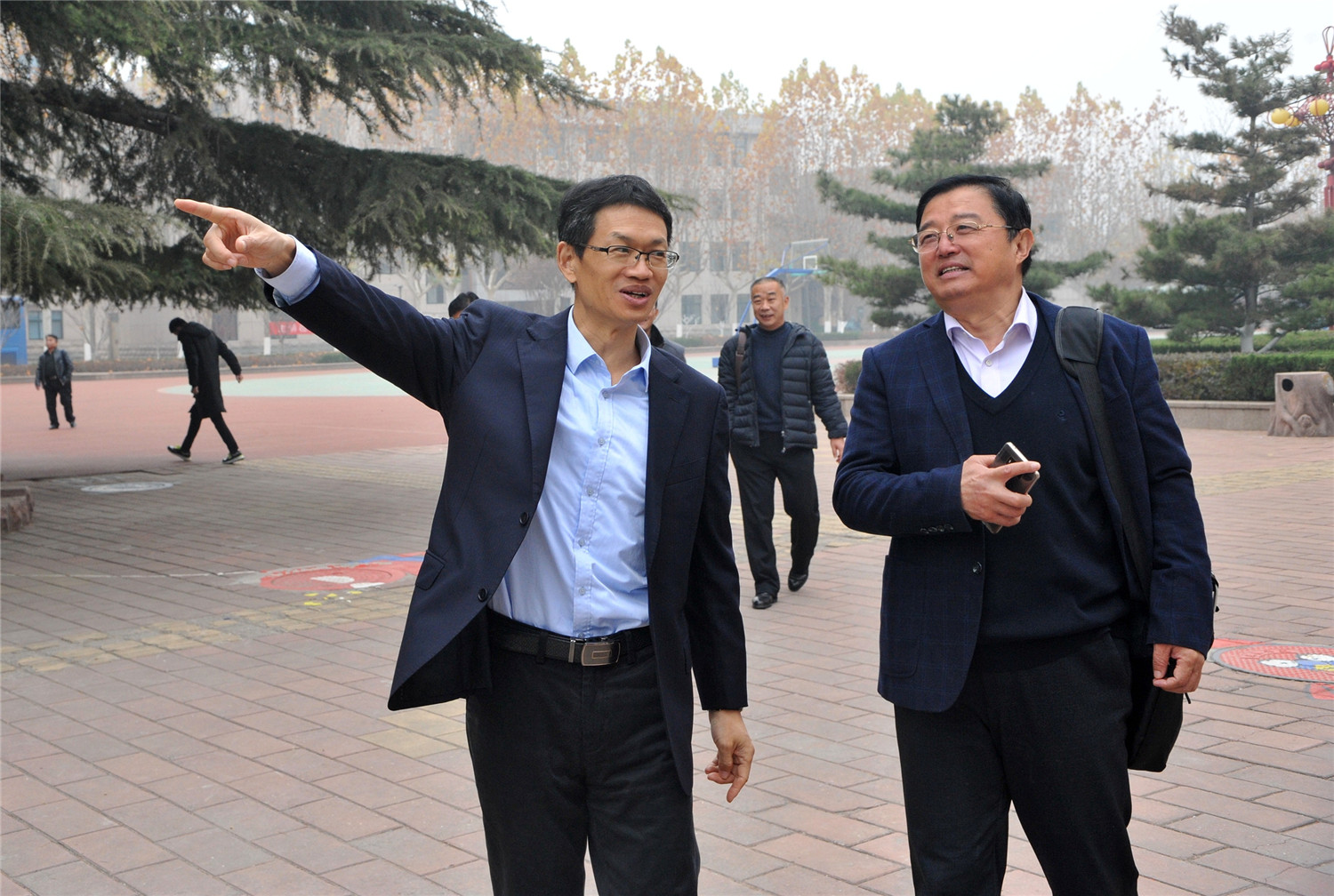 市特教中心在省殘疾人職業(yè)教育研討會上作交流發(fā)言