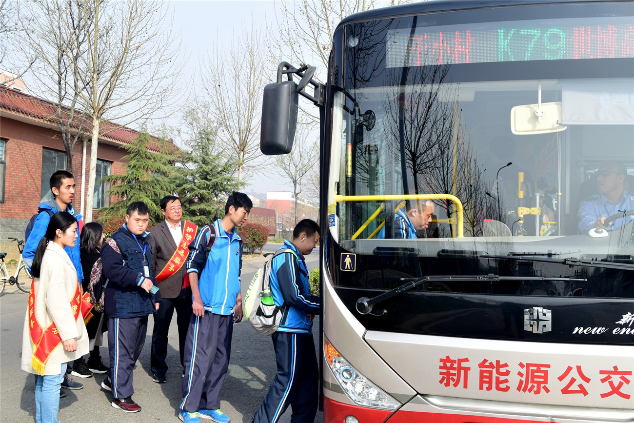 暖心“護學崗”為愛撐起保護傘