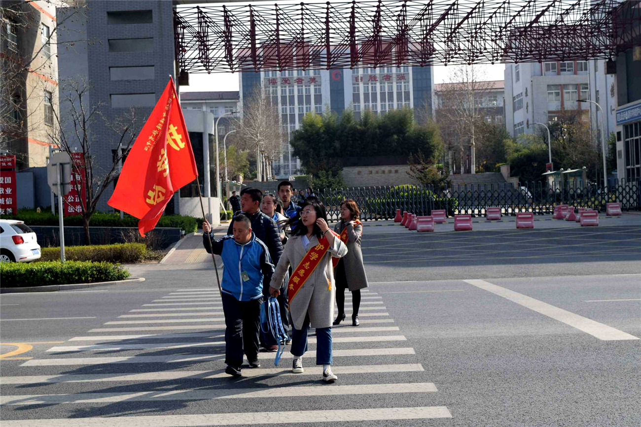 暖心“護學崗”為愛撐起保護傘