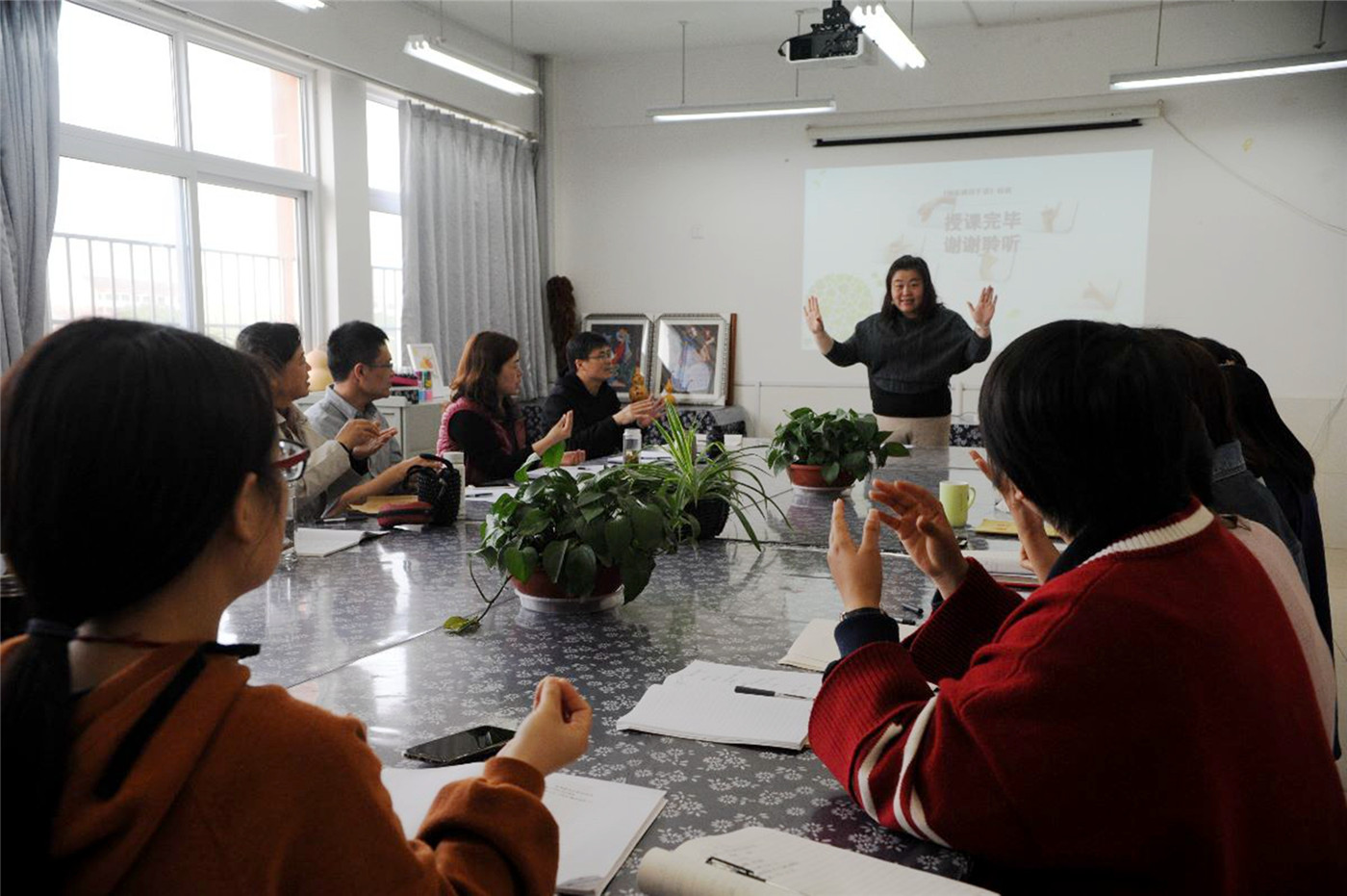 花山論劍之“手語(yǔ)秘訣”