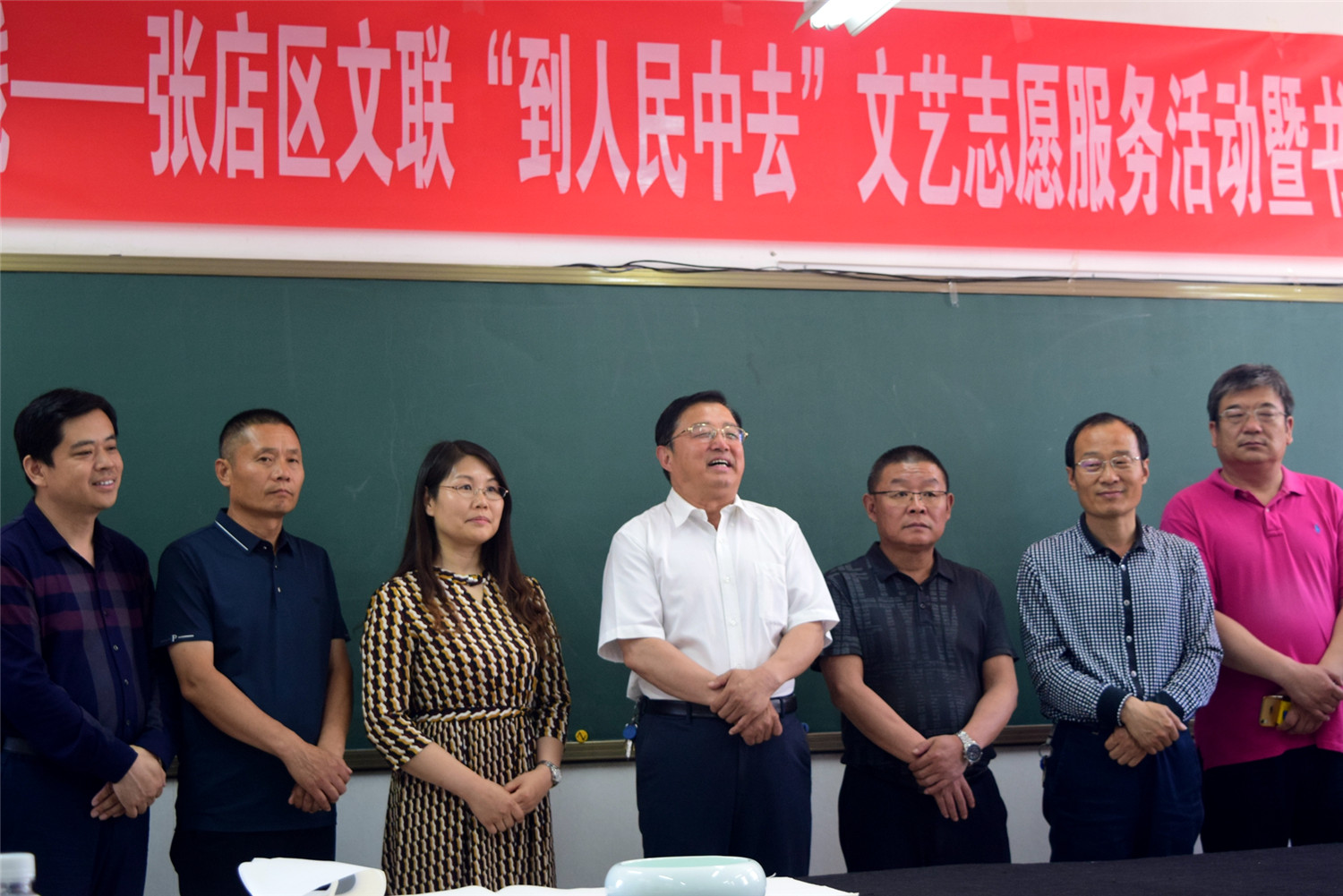 張店區(qū)書(shū)畫(huà)家志愿服務(wù)進(jìn)特教