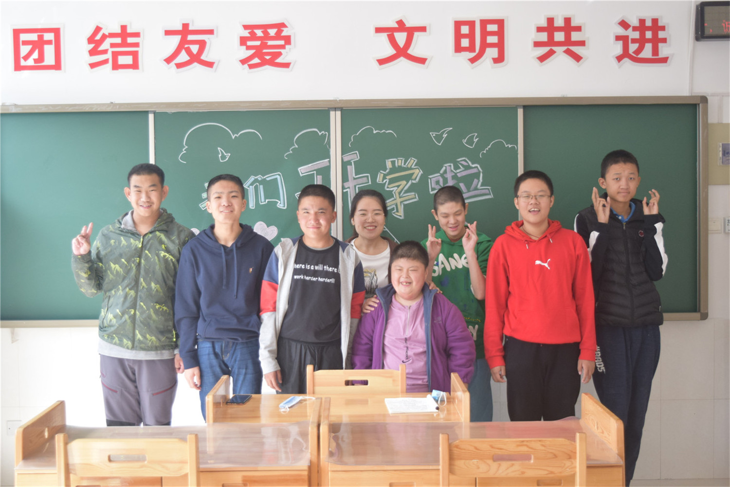 新生入學(xué)教育助力揚(yáng)帆起航