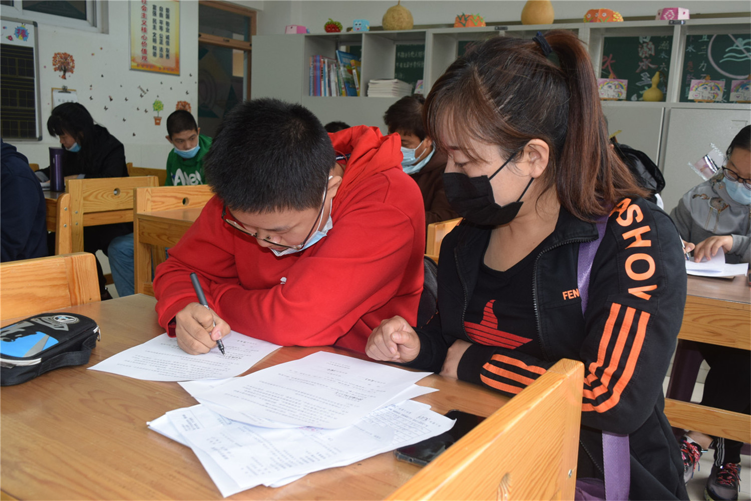 新生入學(xué)教育助力揚(yáng)帆起航