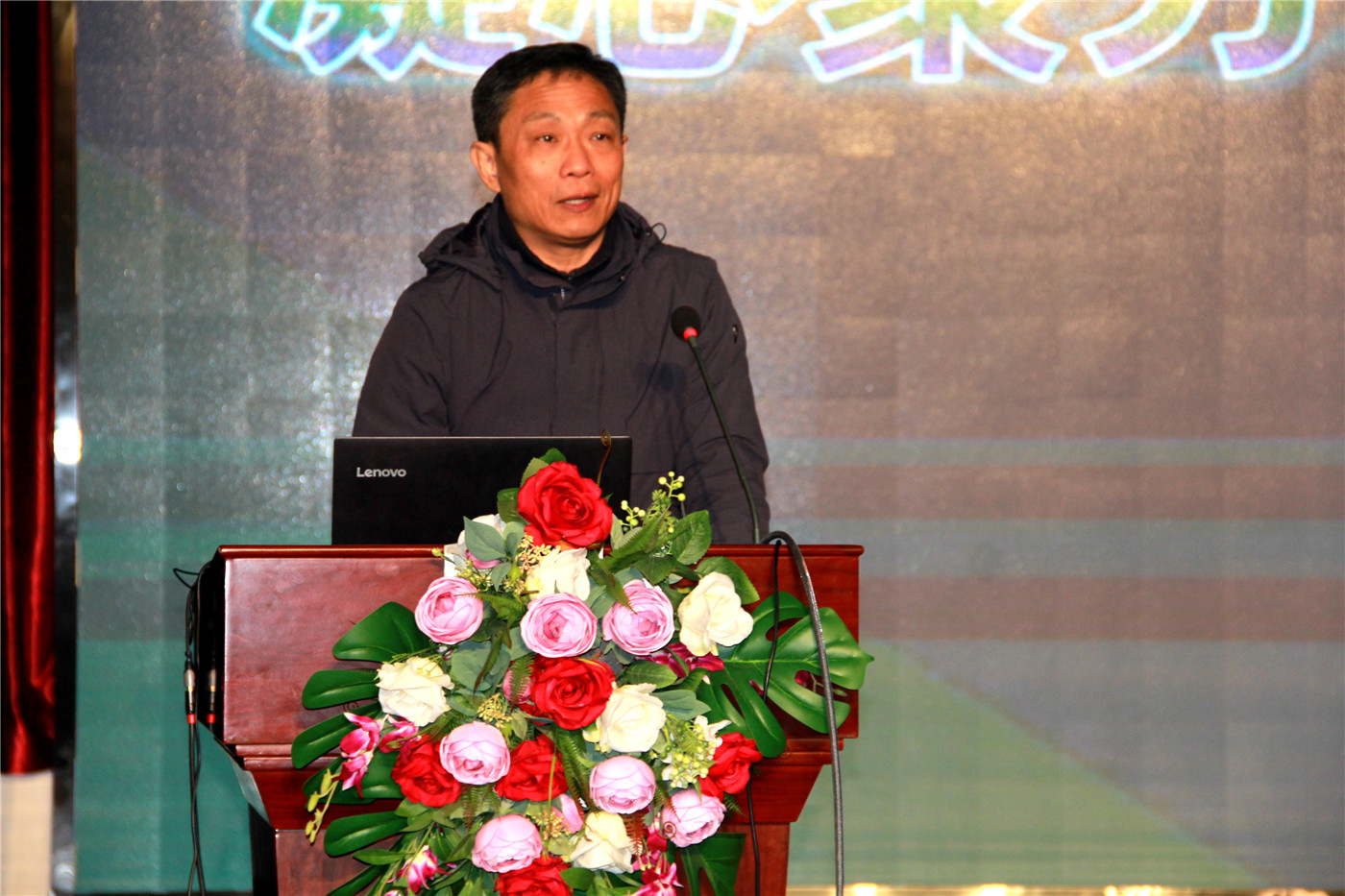 凝心聚力研閱讀，集思廣益促教學(xué)