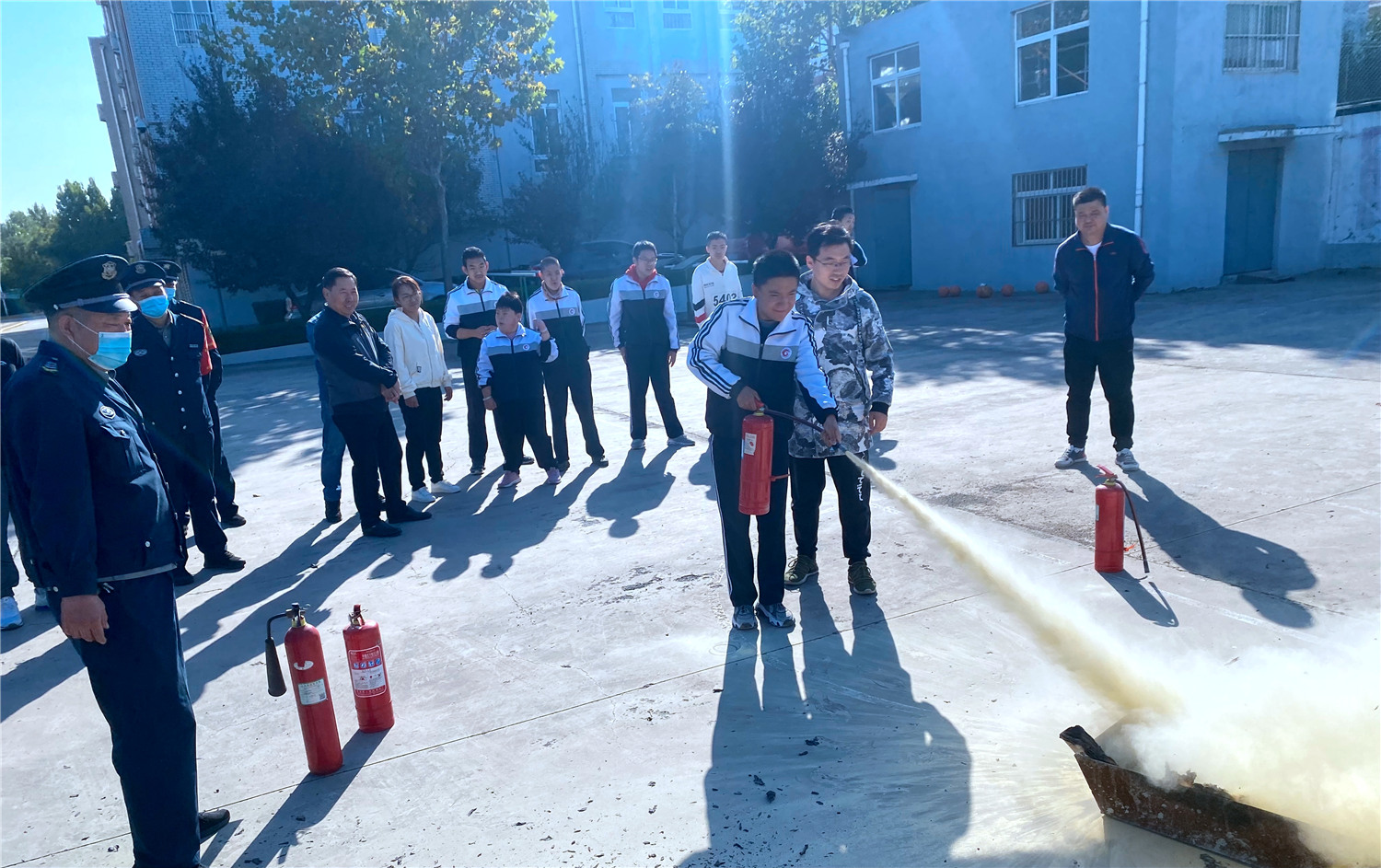 市特教中心召開校園安防工作現(xiàn)場會(huì)