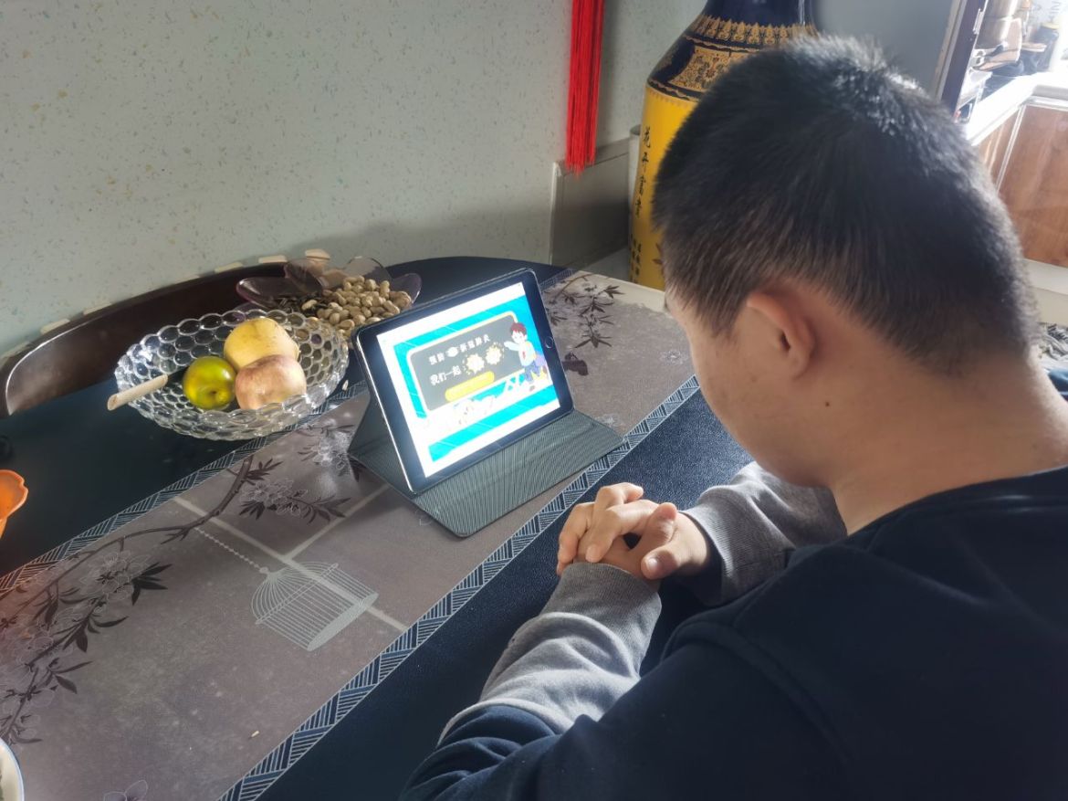 新冠疫情再來襲 線上教學(xué)再啟動