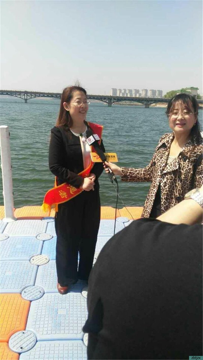 賈益芹參加“生態(tài)淄博建設(shè) 勞模在行動(dòng)”綠色環(huán)?；顒?dòng)