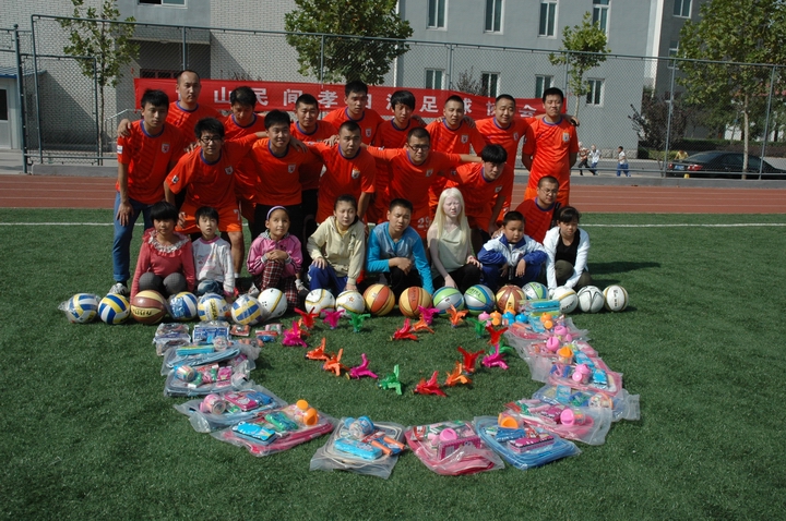 我校舉行國際盲人節(jié)慶?；顒?dòng)