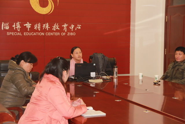 家校攜手，呵護(hù)成長(zhǎng)