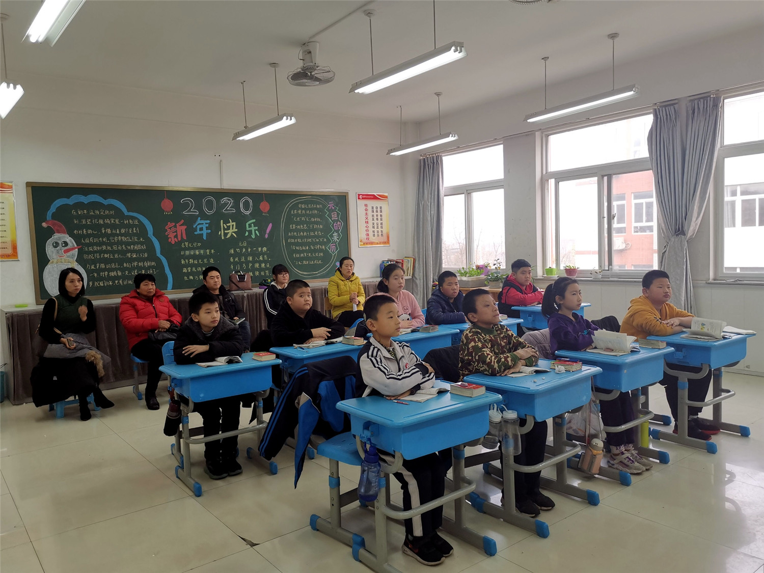 家校攜手 共育孩子成長(zhǎng)