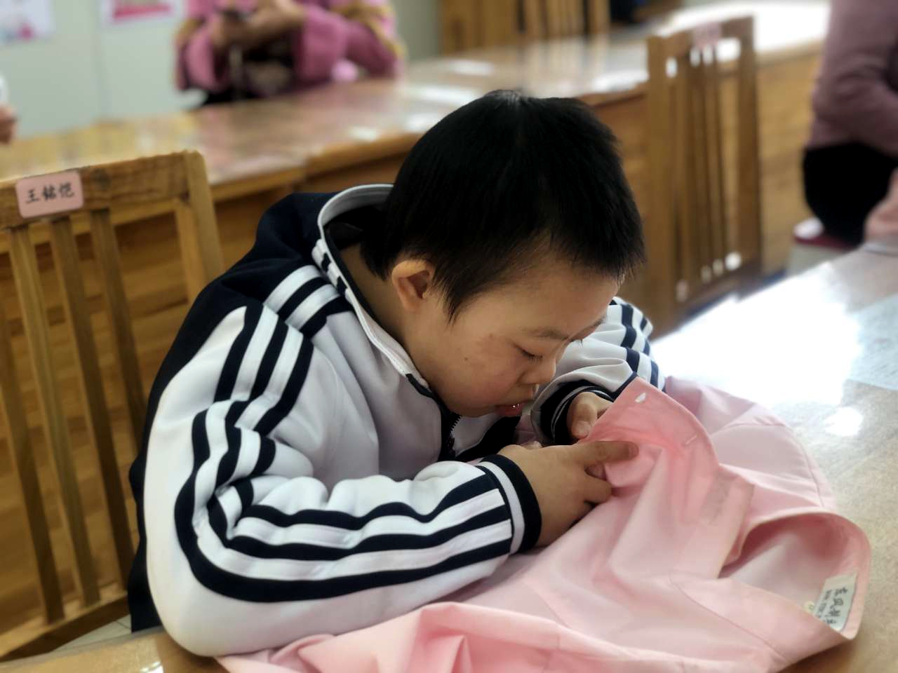 真愛相伴凝智慧 家校共育結碩果