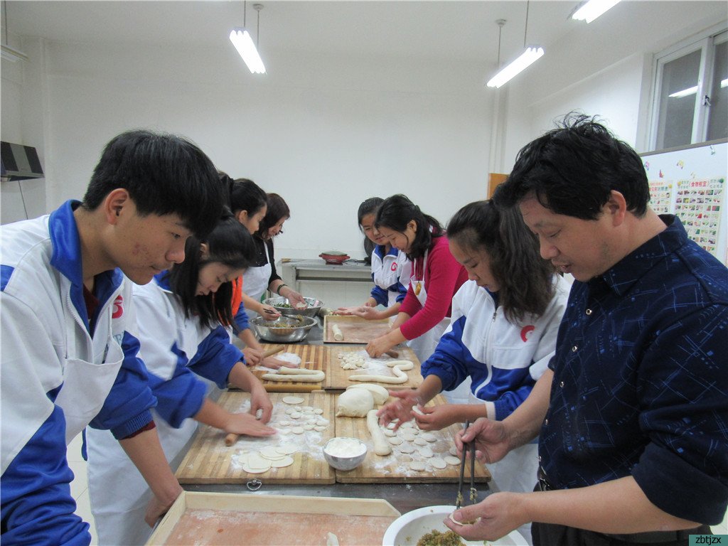 相約冬至節(jié)，彰顯團隊情