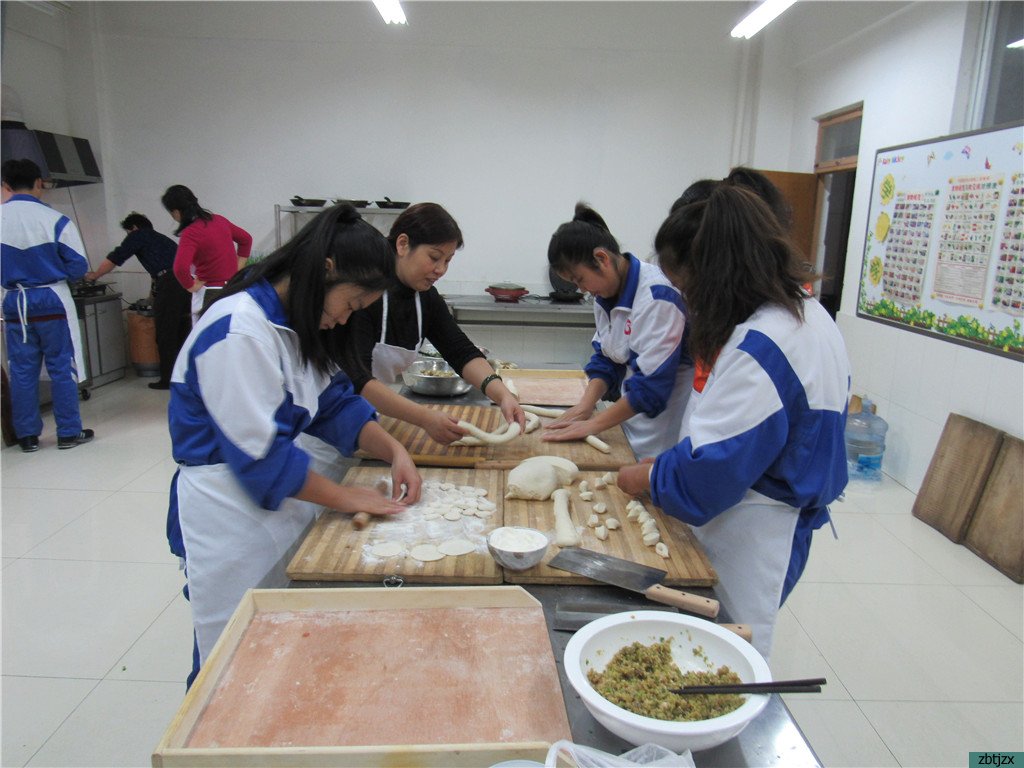 相約冬至節(jié)，彰顯團隊情