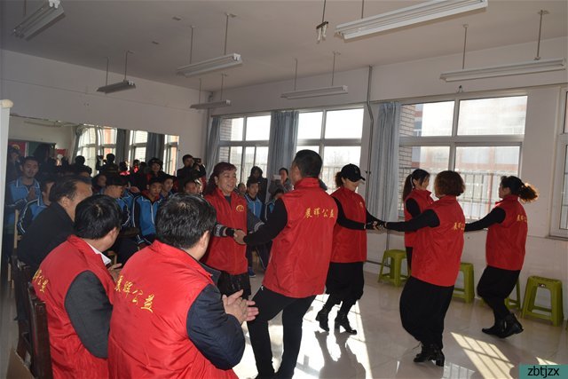 因愛(ài)筑夢(mèng) 你我同行 ——特教獻(xiàn)愛(ài)心 魯網(wǎng)慶祝上線二十周年