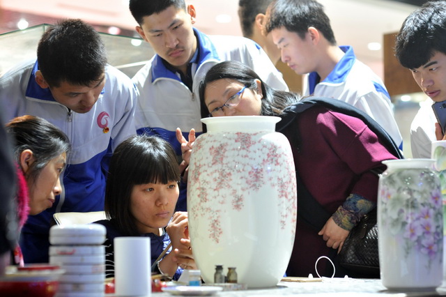 淄博市特殊教育中心對標(biāo)“華光”“硅元” 提升學(xué)習(xí)內(nèi)驅(qū)力