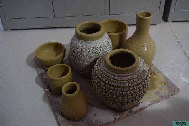 校園添陶藝　大師送藝來(lái)