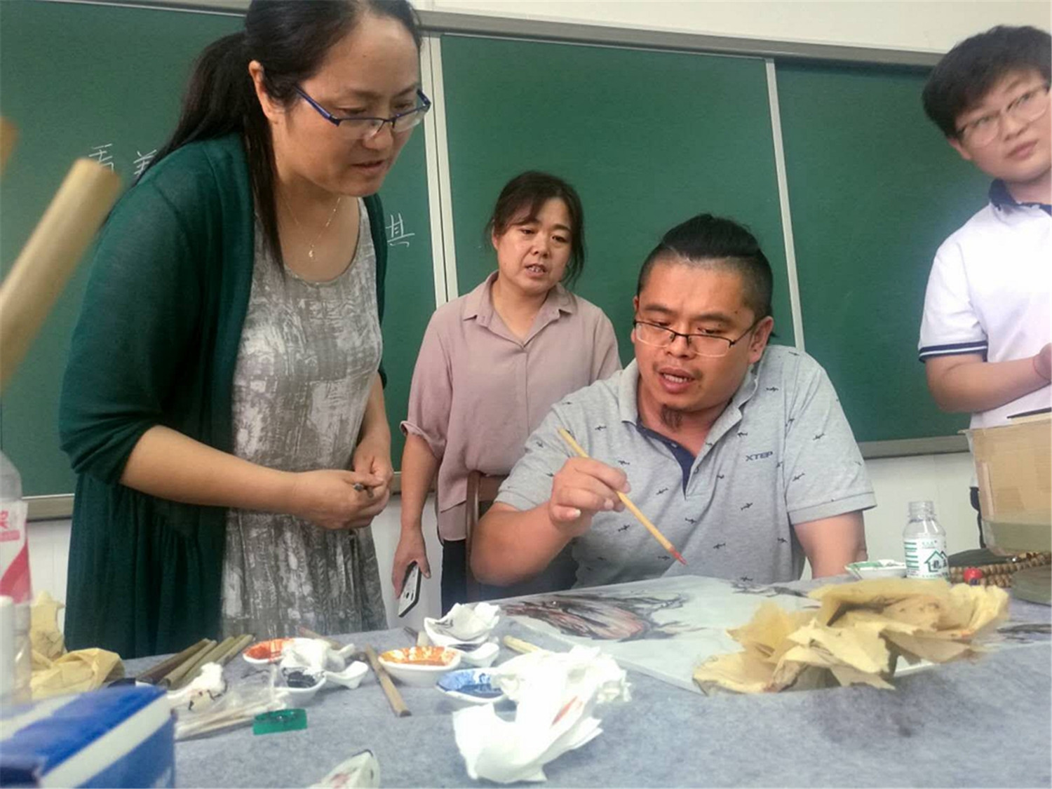 嚴郎平淄博送教