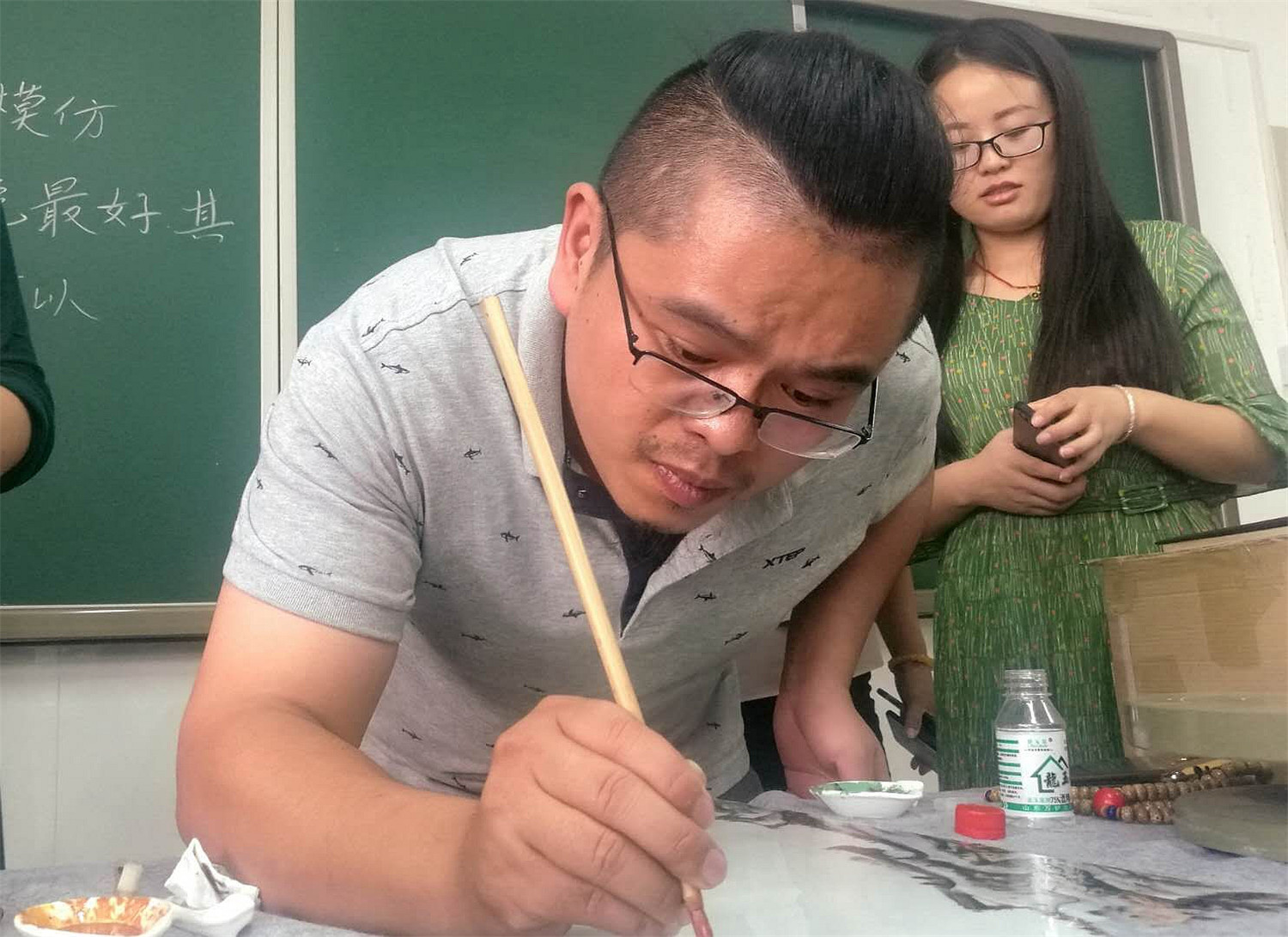 嚴郎平淄博送教