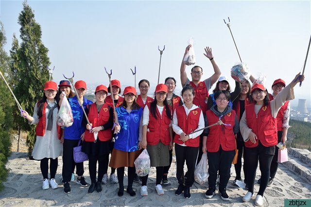 我校開展“生態(tài)寶山 綠色環(huán)?！敝驹阜?wù)活動(dòng)