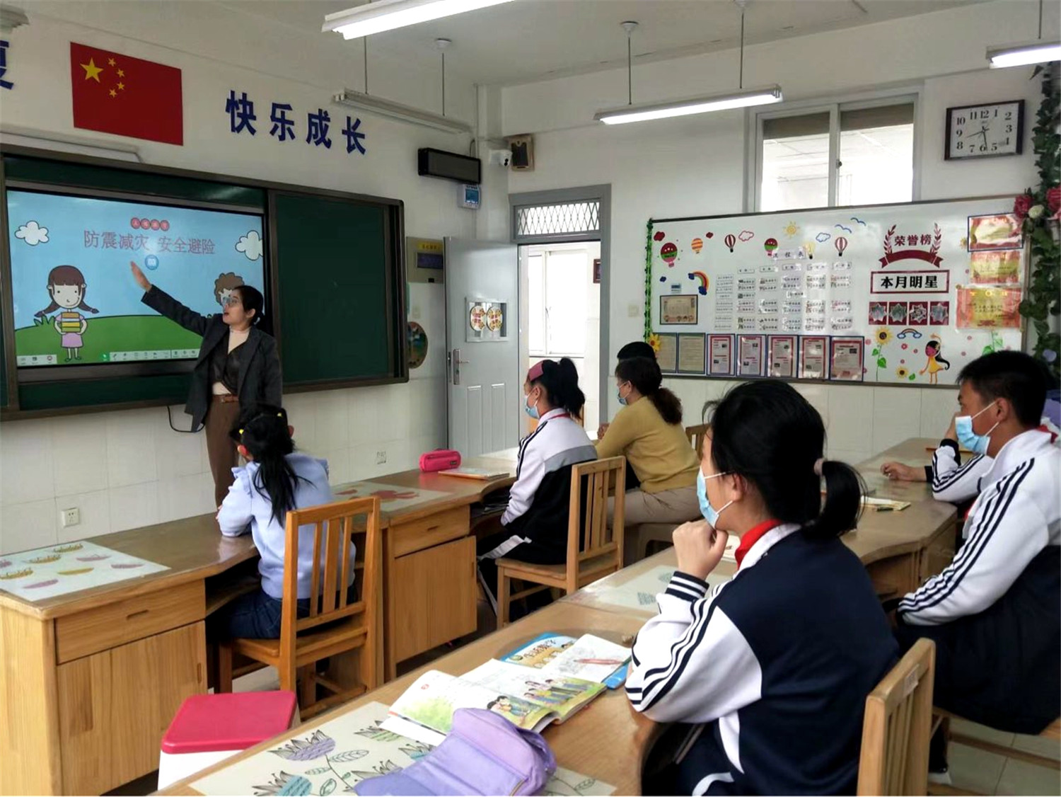 提高防災(zāi)減災(zāi)意識(shí) 筑牢校園安全防線