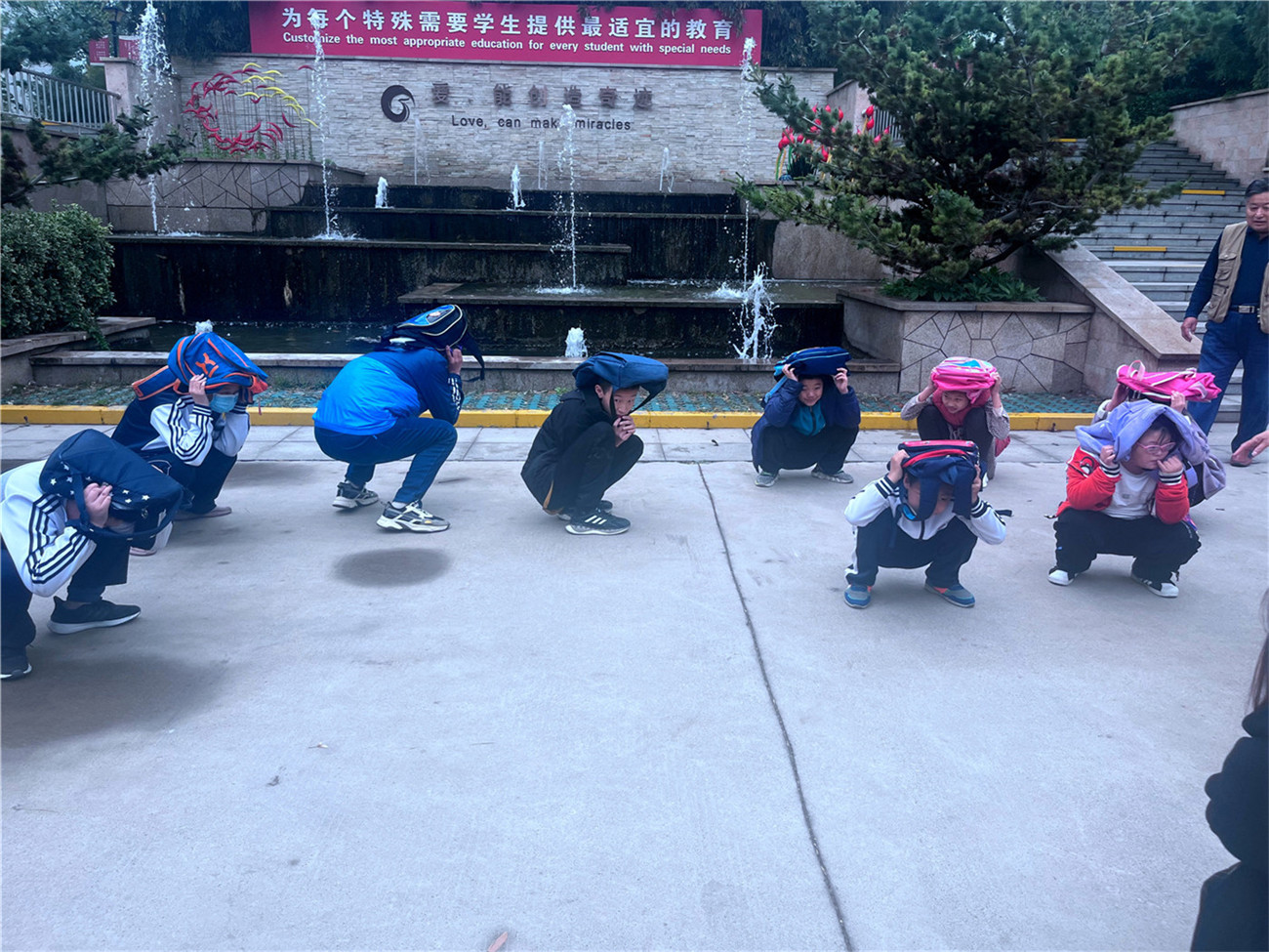 提高防災(zāi)減災(zāi)意識(shí) 筑牢校園安全防線