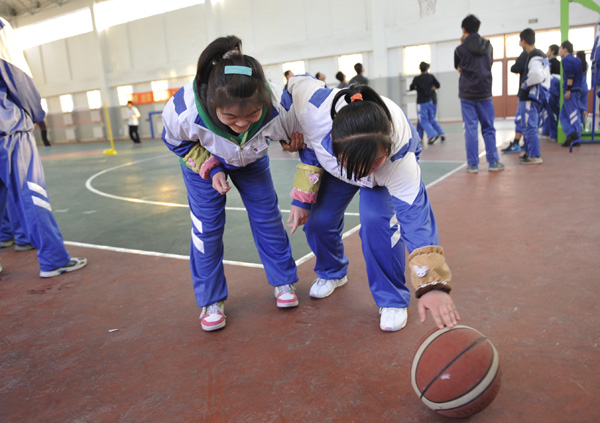 中國文明網(wǎng)首頁報道我校學(xué)生張明月事跡