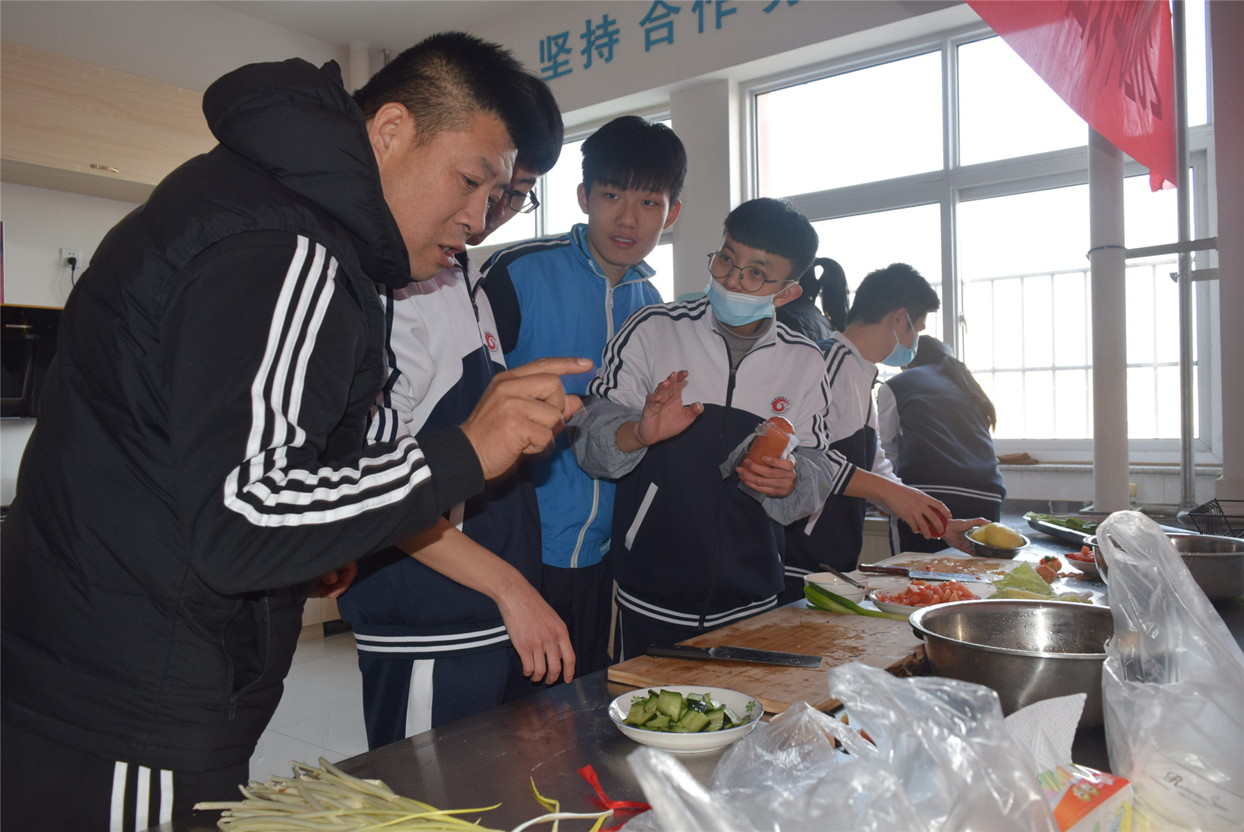 市特教中心舉行“舌尖上的家鄉(xiāng)”冬至廚藝比拼活動