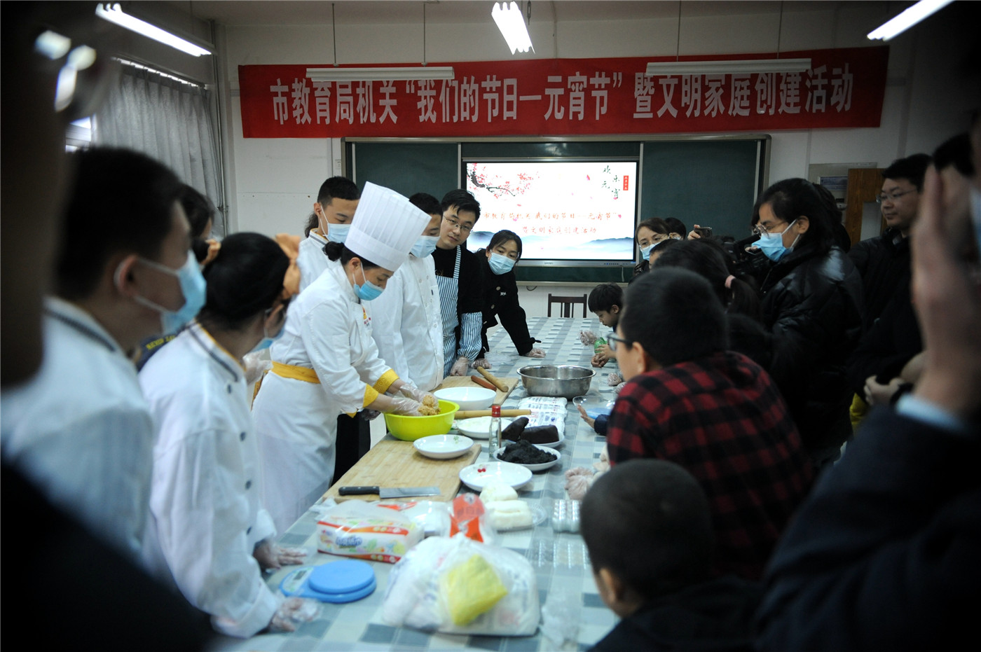 正月元宵年年圓，家風(fēng)家訓(xùn)代代傳