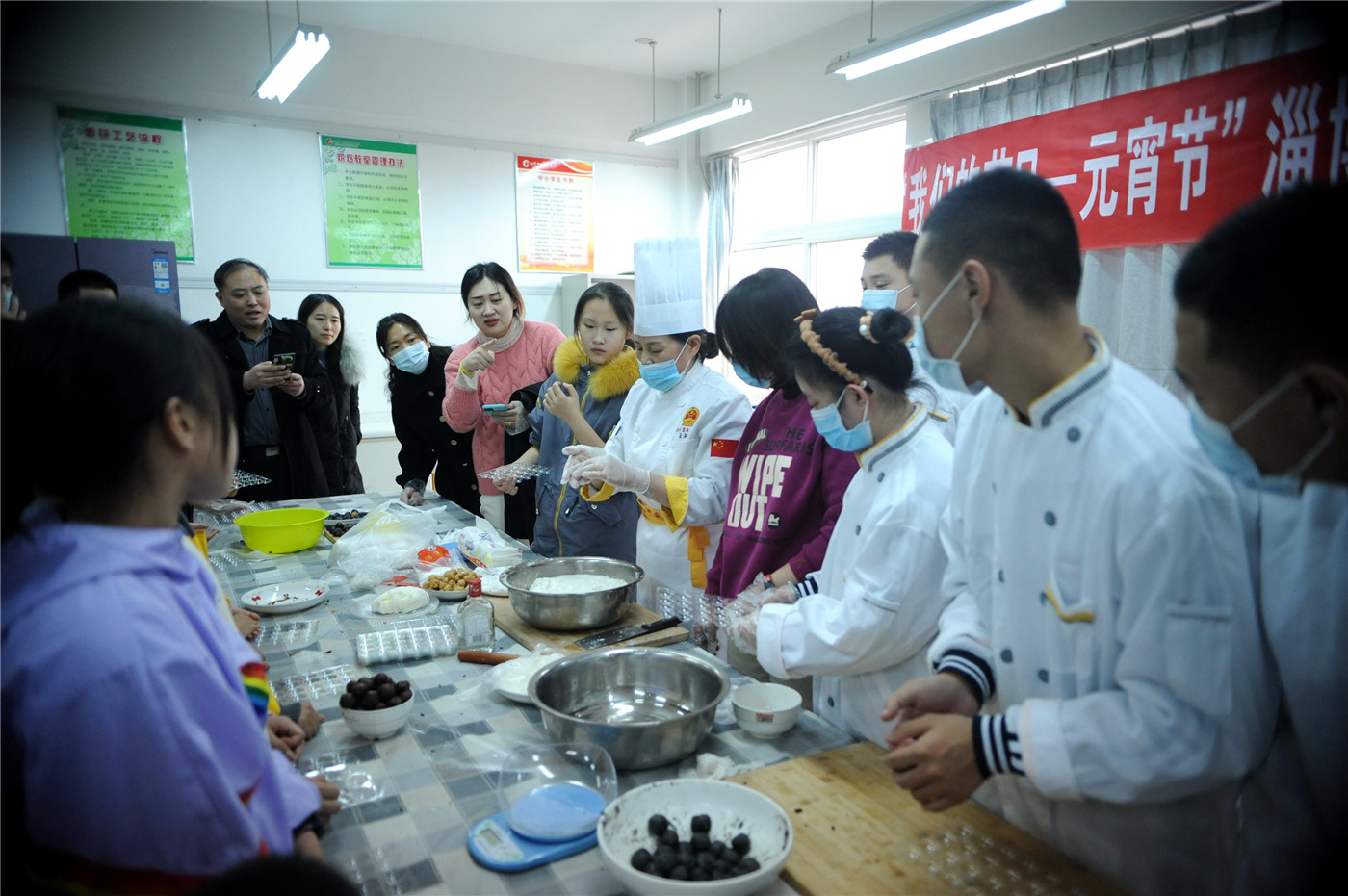 正月元宵年年圓，家風(fēng)家訓(xùn)代代傳