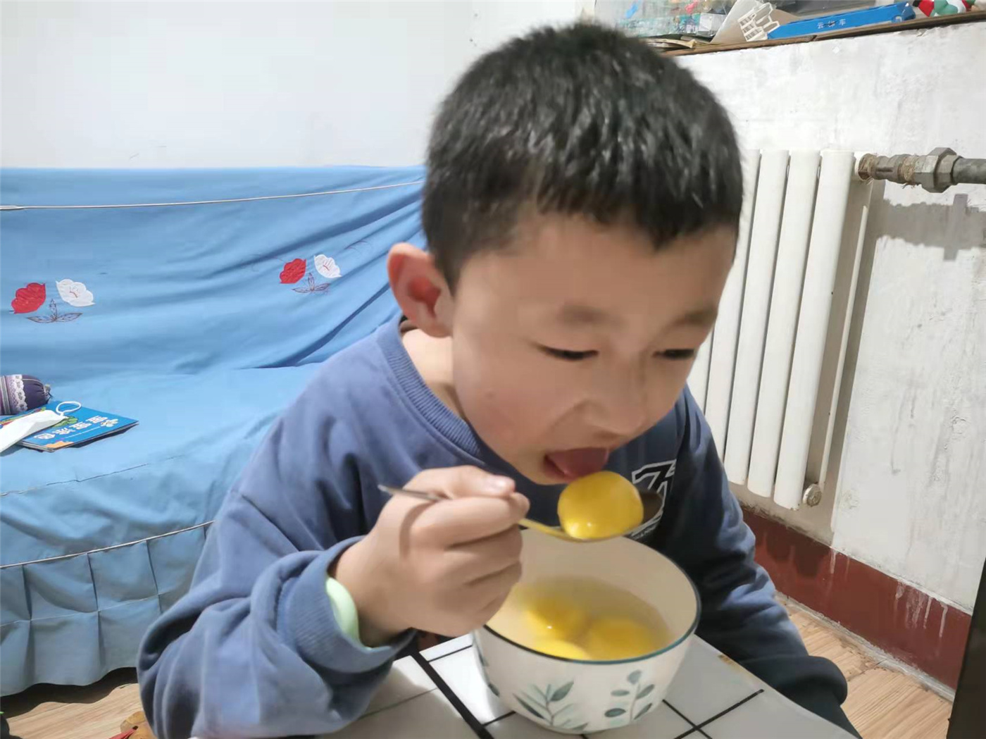 賞花燈，吃湯圓，歡天喜地鬧元宵